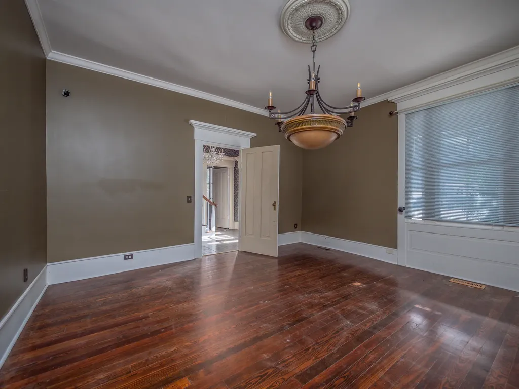 709 Main Street West Liberty KY 41472