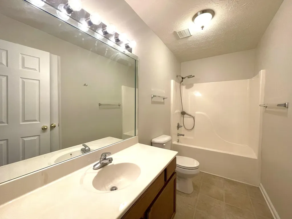 327 Newcastle Lane Winchester KY 40391