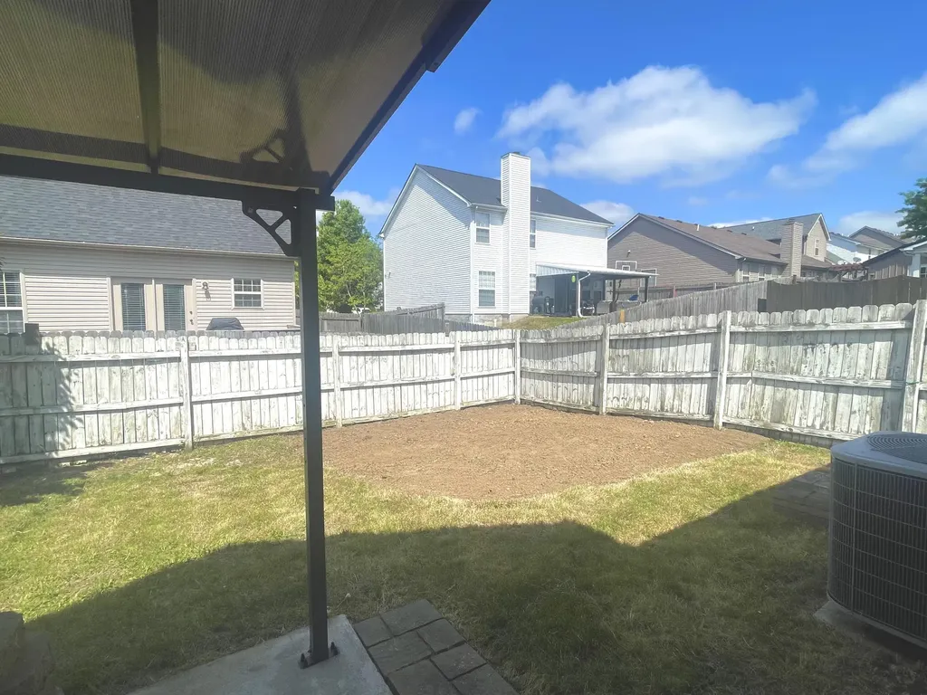 327 Newcastle Lane Winchester KY 40391