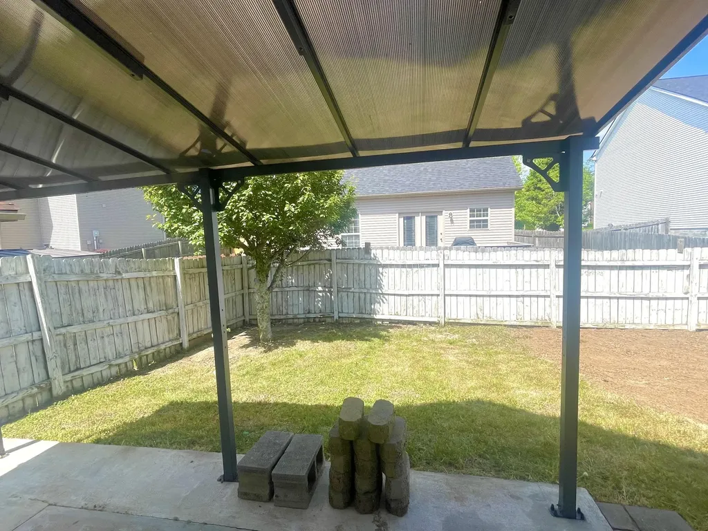 327 Newcastle Lane Winchester KY 40391