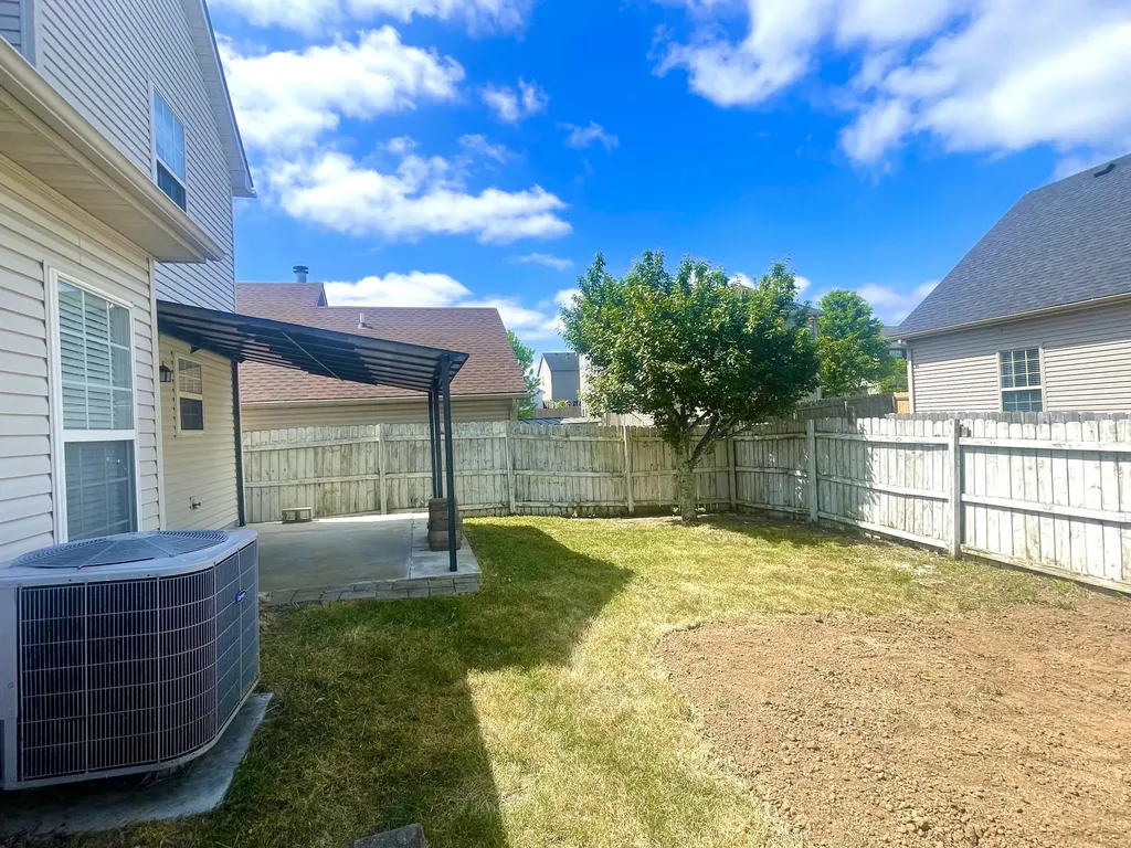 327 Newcastle Lane Winchester KY 40391