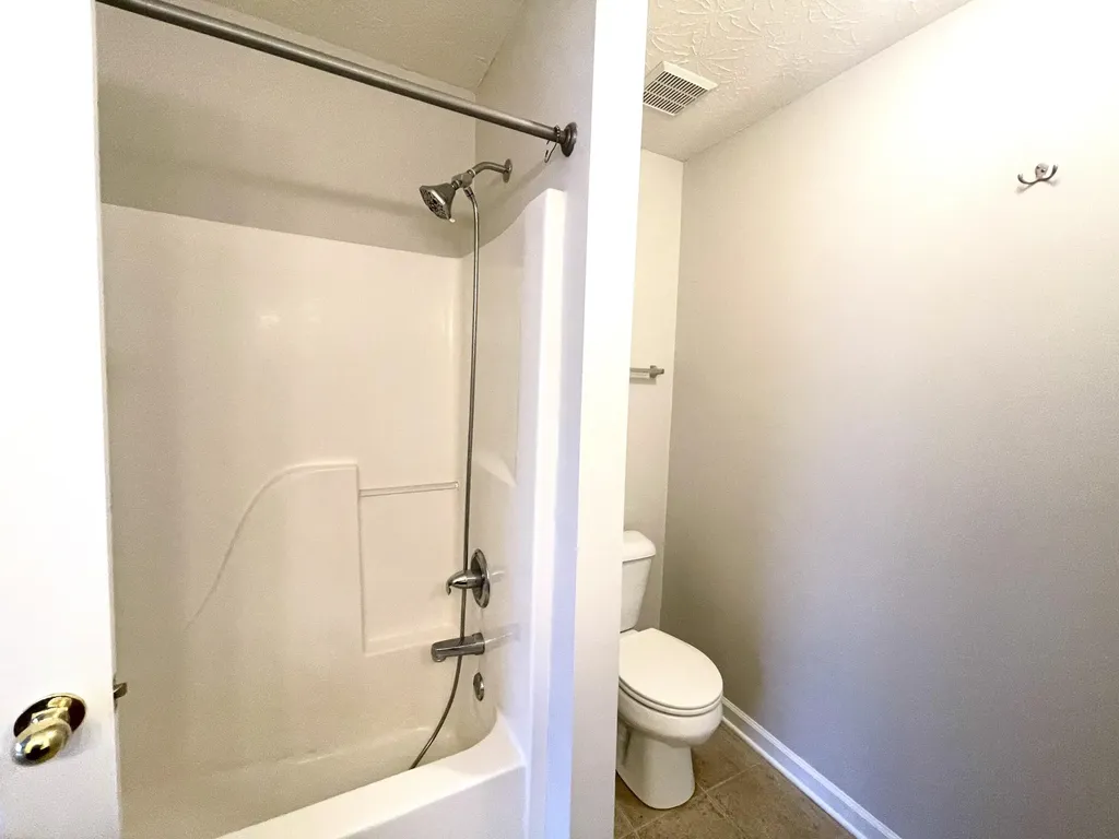 327 Newcastle Lane Winchester KY 40391