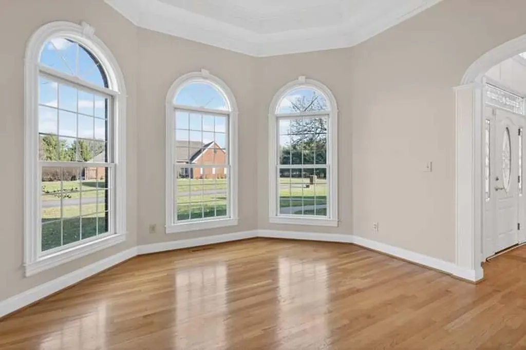 5000 Lupreese Lane Versailles KY 40383