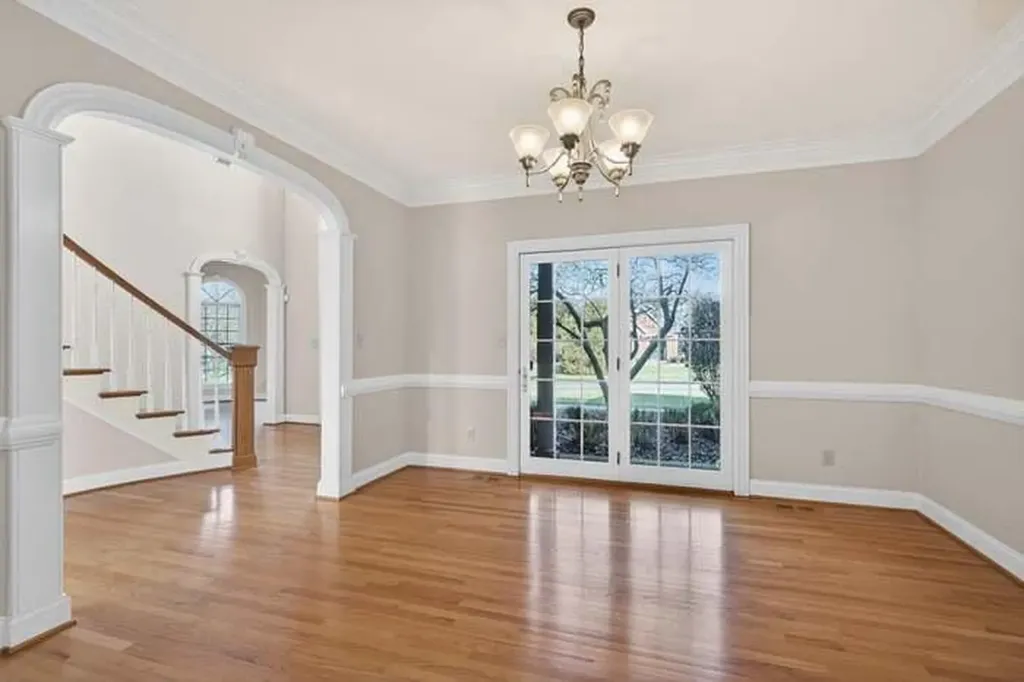 5000 Lupreese Lane Versailles KY 40383