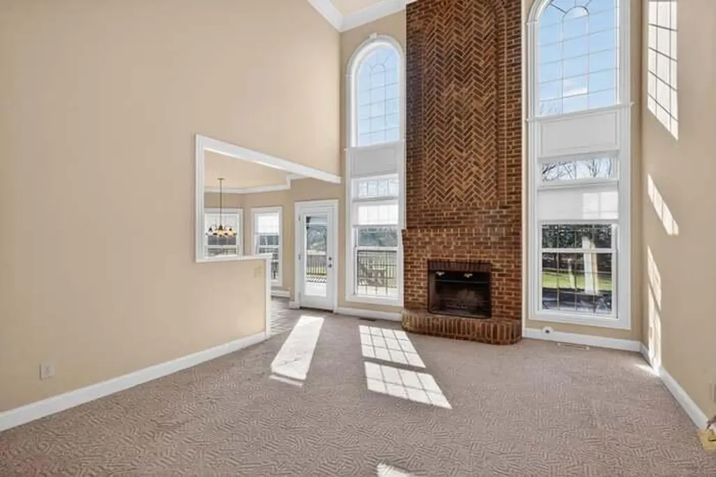 5000 Lupreese Lane Versailles KY 40383