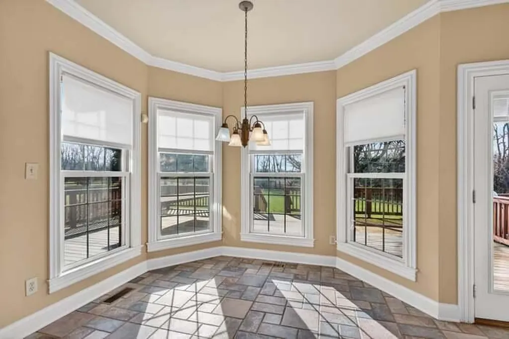 5000 Lupreese Lane Versailles KY 40383