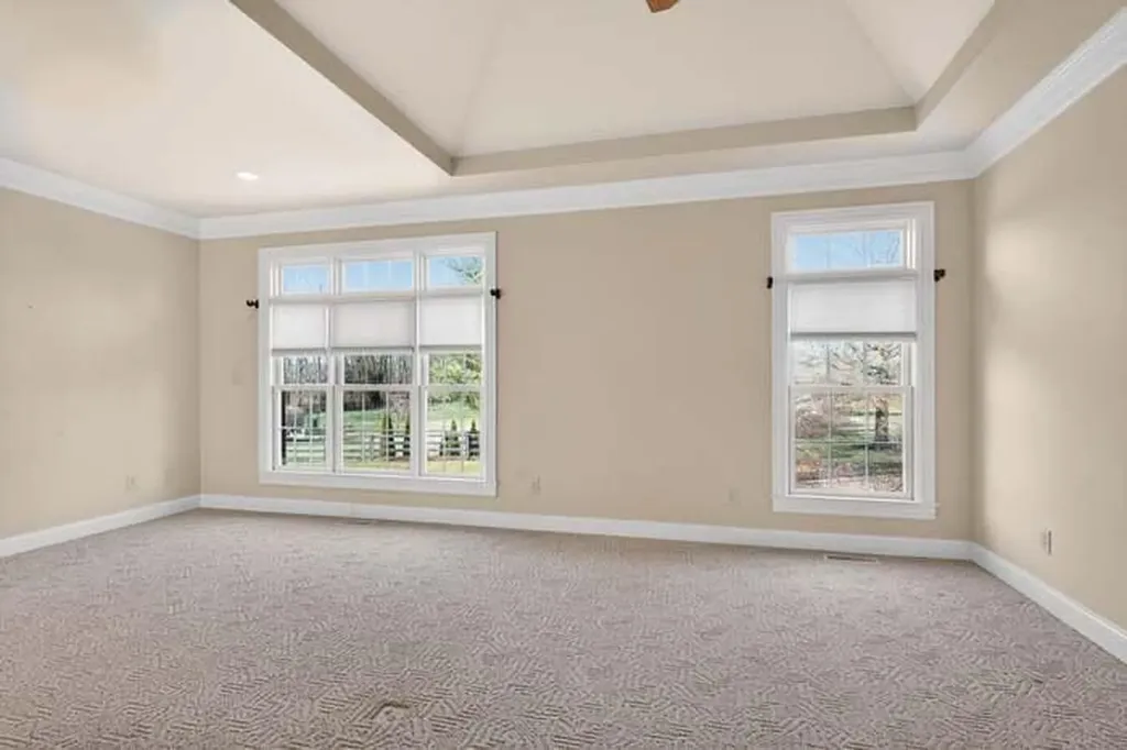 5000 Lupreese Lane Versailles KY 40383