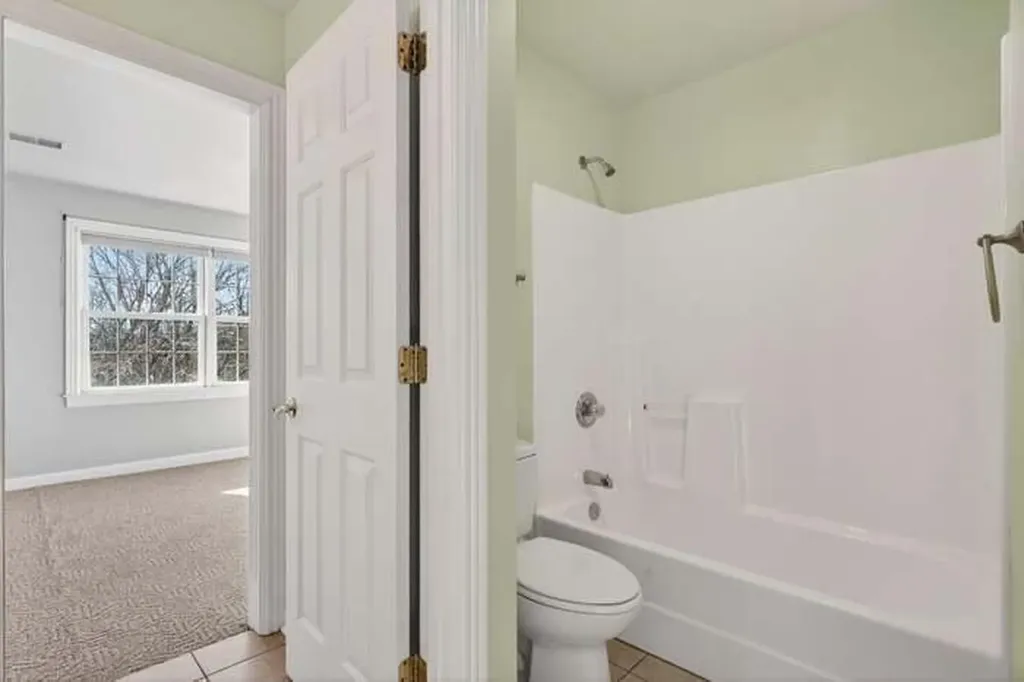 5000 Lupreese Lane Versailles KY 40383