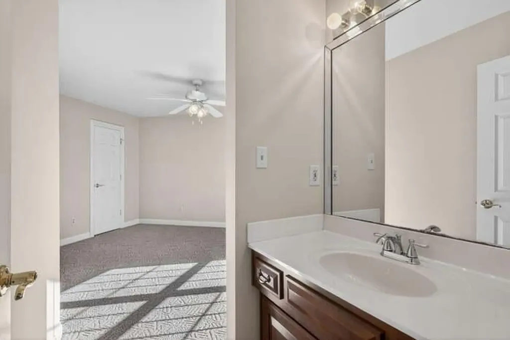 5000 Lupreese Lane Versailles KY 40383