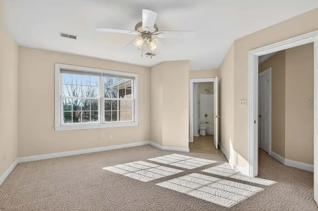 5000 Lupreese Lane Versailles KY 40383