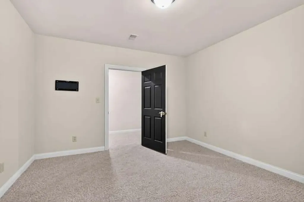 5000 Lupreese Lane Versailles KY 40383