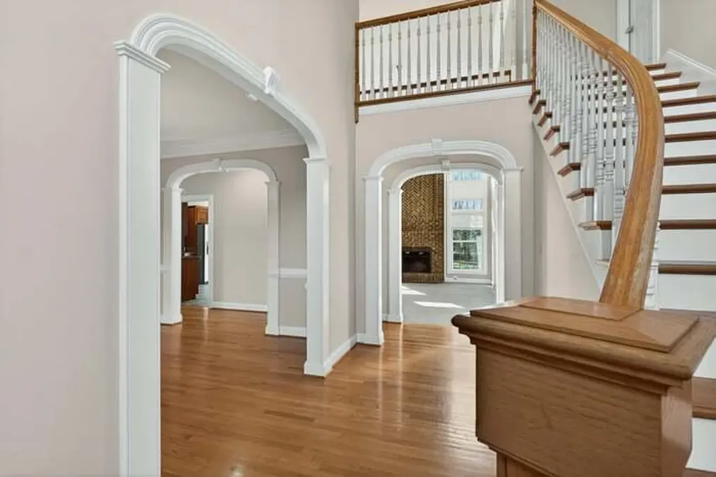5000 Lupreese Lane Versailles KY 40383