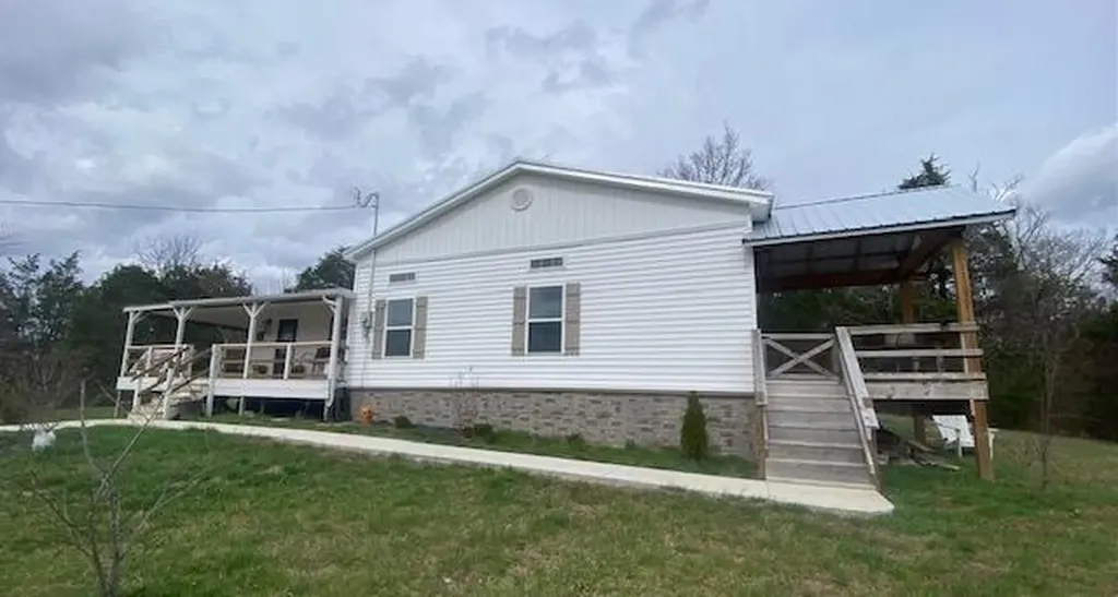 528 Indian Creek Road Harrodsburg KY 40330