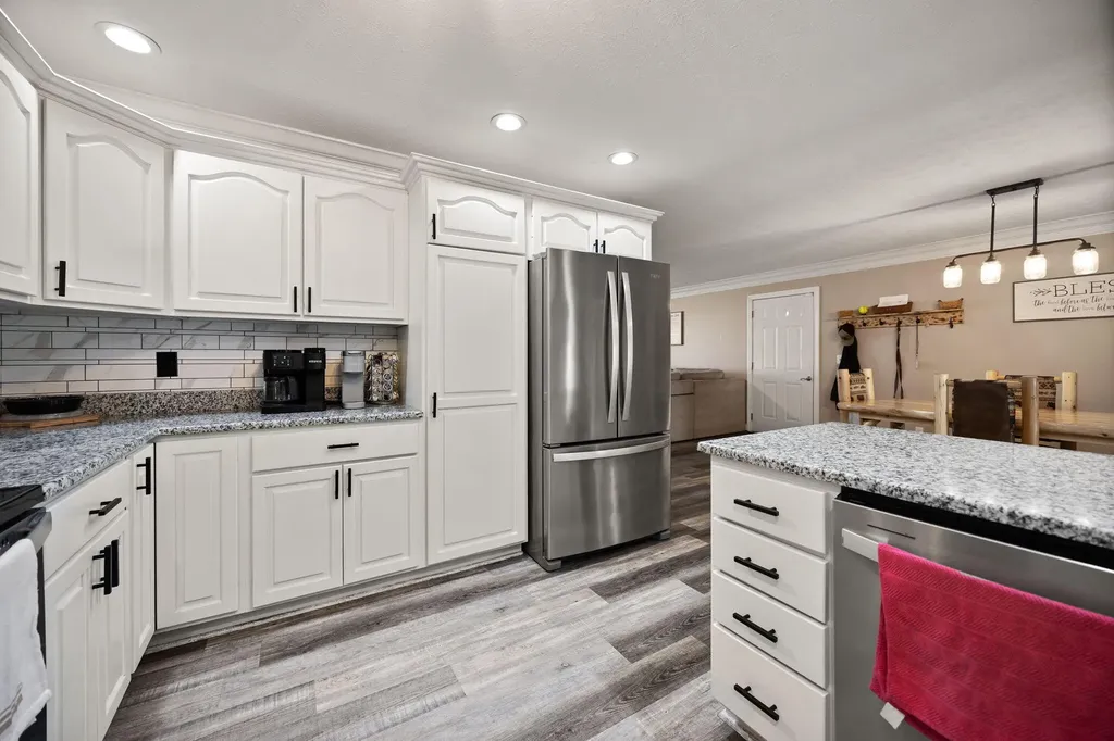 9983 N Ky-1247 Highway Eubank KY 42567