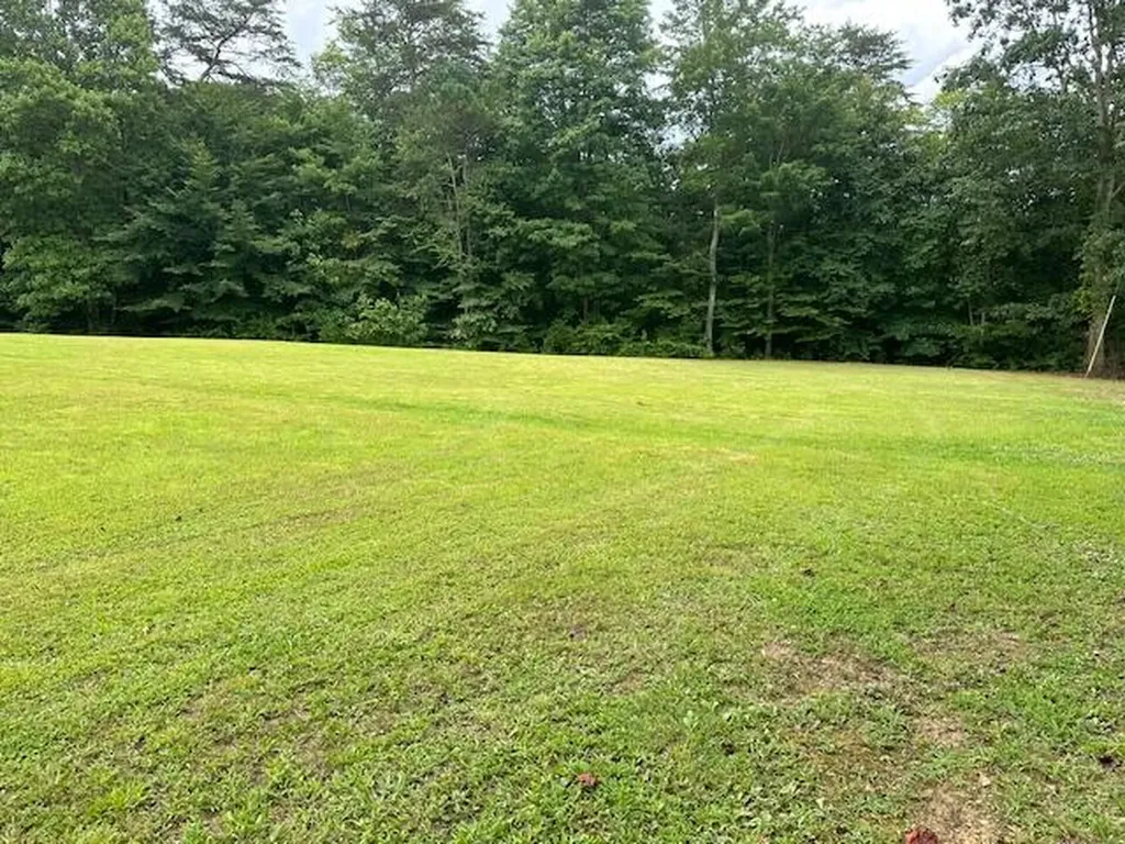 412 Page School Road Pineville KY 40977