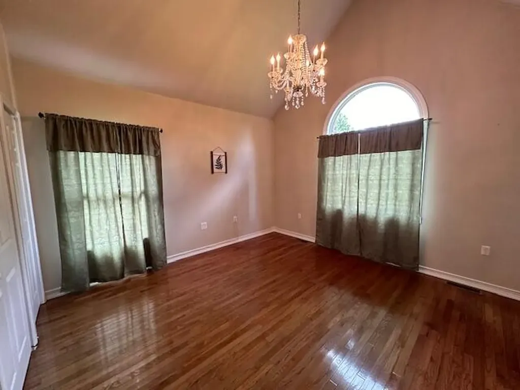 412 Page School Road Pineville KY 40977