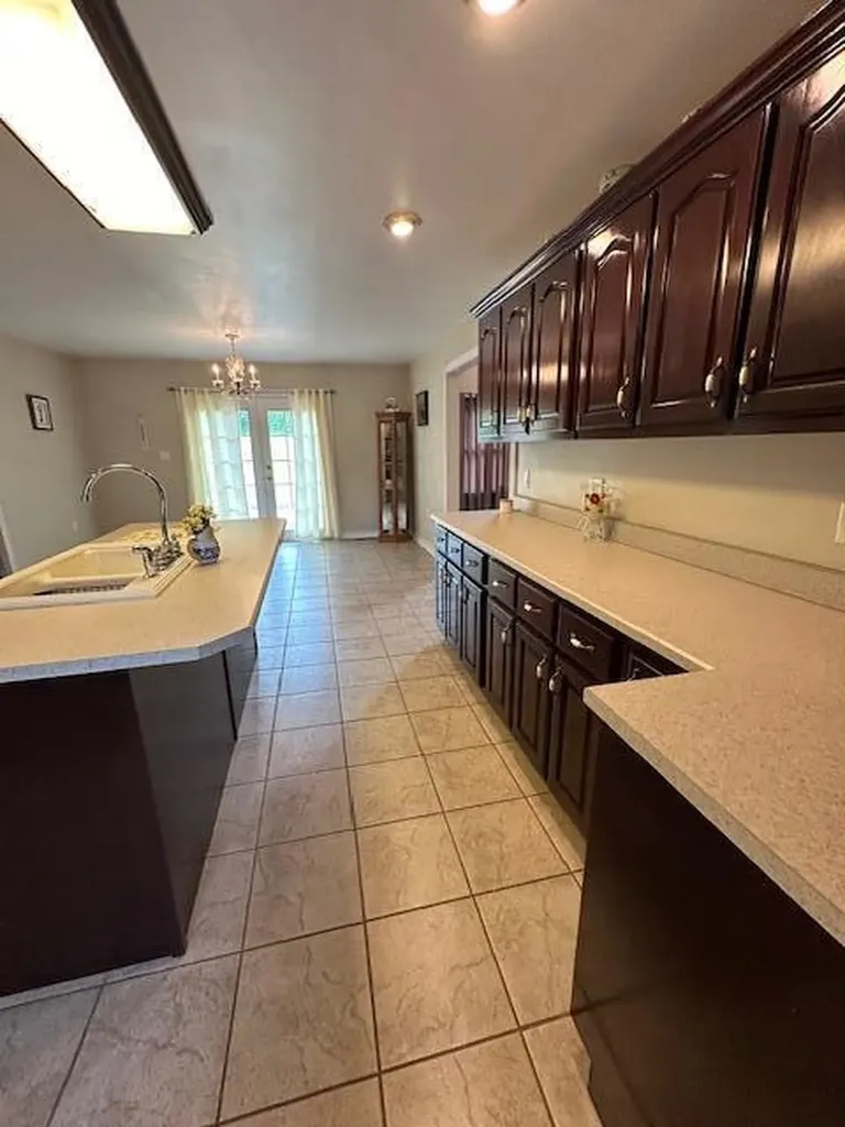 412 Page School Road Pineville KY 40977