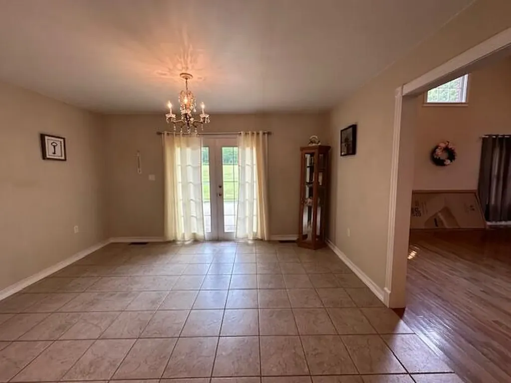412 Page School Road Pineville KY 40977