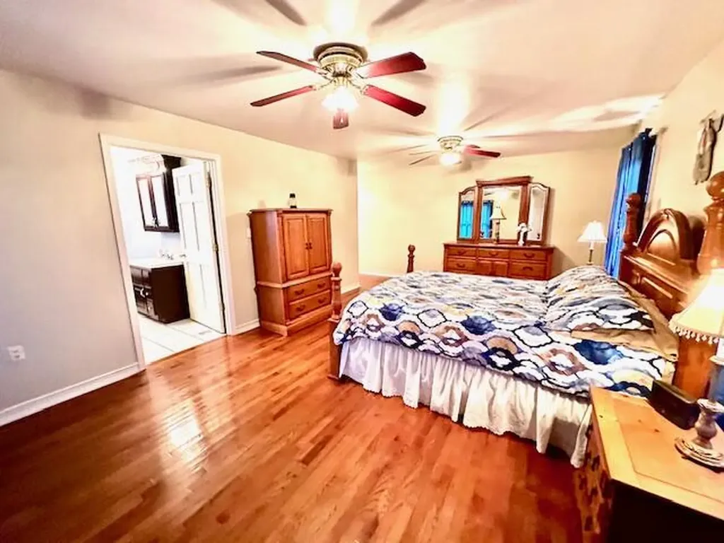 412 Page School Road Pineville KY 40977