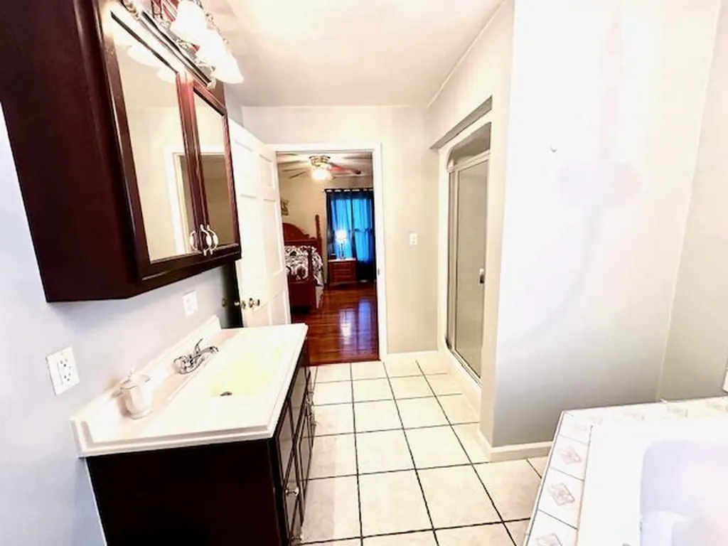 412 Page School Road Pineville KY 40977