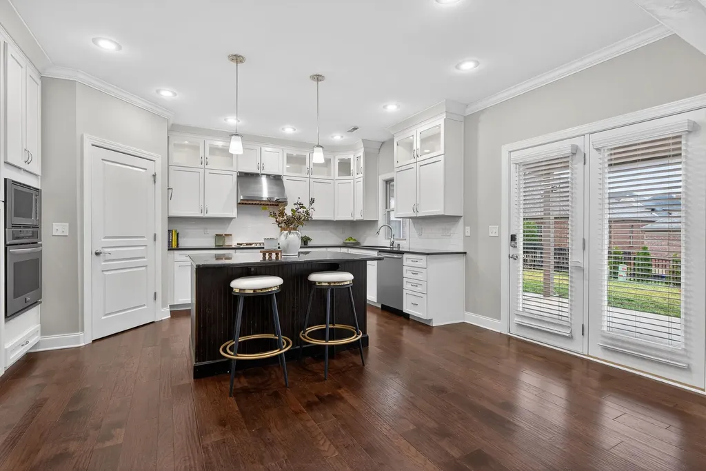 3880 Leighton Lane Lexington KY 40515