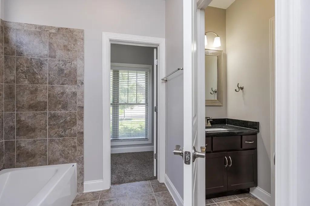 3880 Leighton Lane Lexington KY 40515