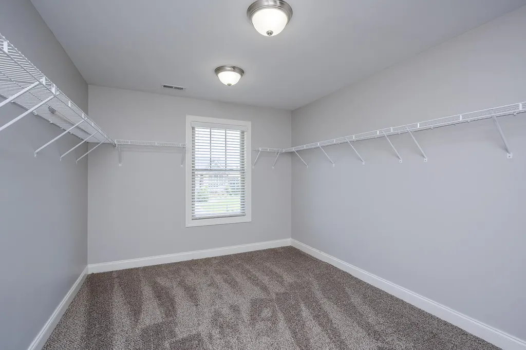 3880 Leighton Lane Lexington KY 40515