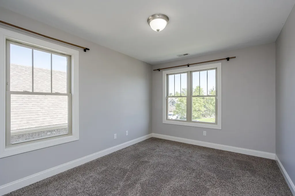 3880 Leighton Lane Lexington KY 40515