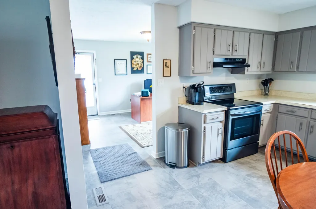 2138 Waddy Road Lawrenceburg KY 40342