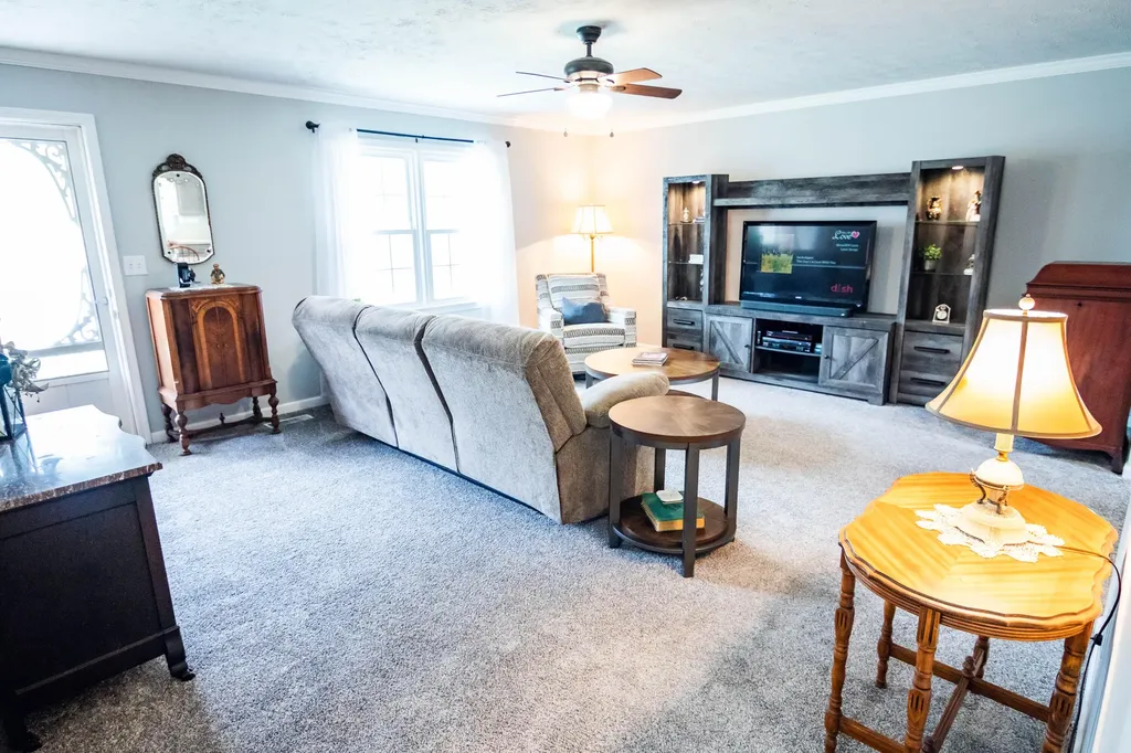 2138 Waddy Road Lawrenceburg KY 40342
