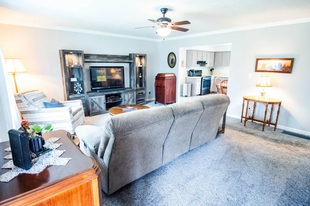 2138 Waddy Road Lawrenceburg KY 40342