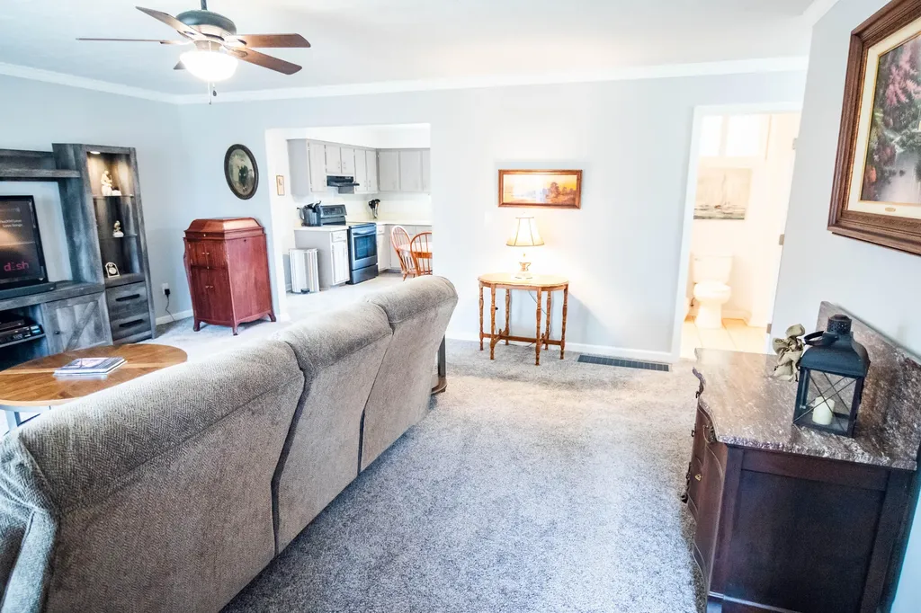 2138 Waddy Road Lawrenceburg KY 40342