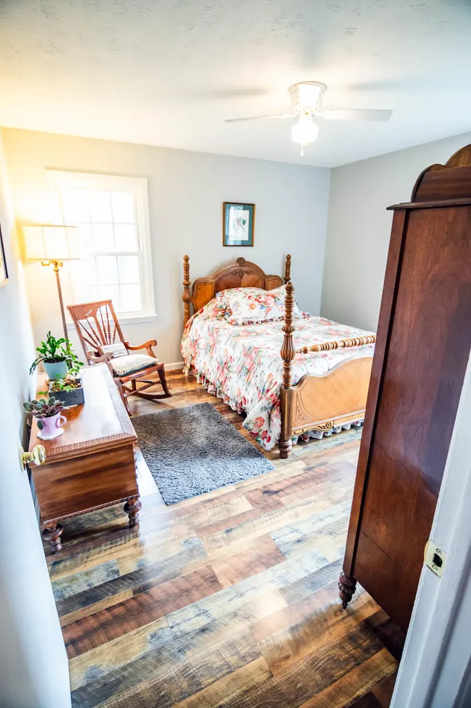 2138 Waddy Road Lawrenceburg KY 40342