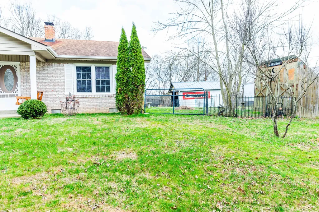 2138 Waddy Road Lawrenceburg KY 40342