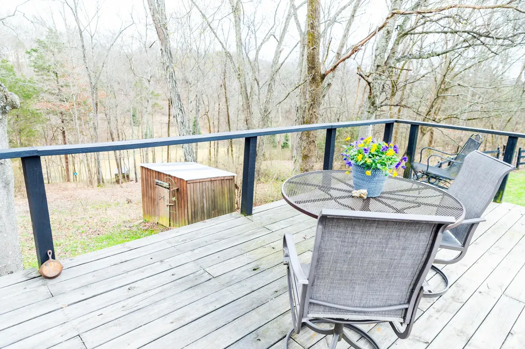 2138 Waddy Road Lawrenceburg KY 40342