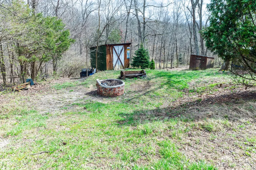 2138 Waddy Road Lawrenceburg KY 40342