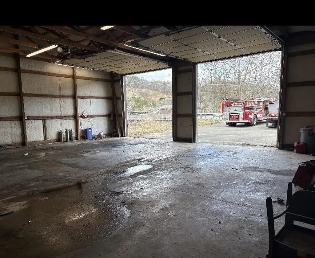 9017 Ky-7 West Liberty KY 41472
