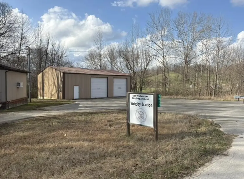 9017 Ky-7 West Liberty KY 41472
