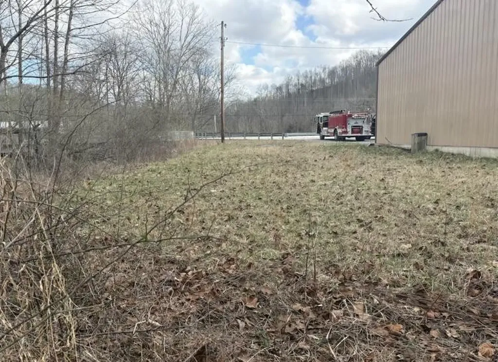 9017 Ky-7 West Liberty KY 41472