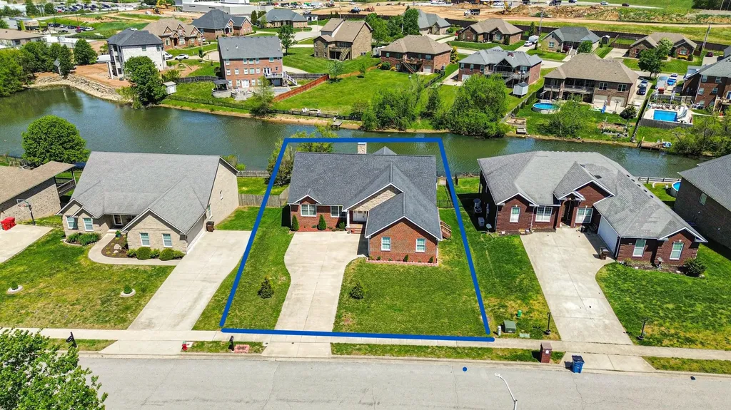 300 Squires Way Nicholasville KY 40356