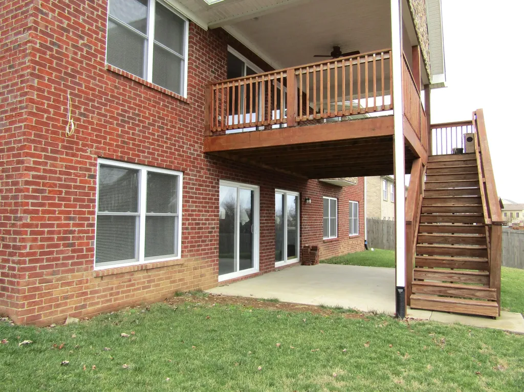 300 Squires Way Nicholasville KY 40356