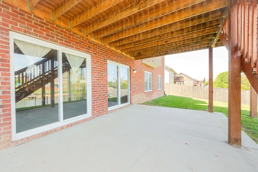 300 Squires Way Nicholasville KY 40356