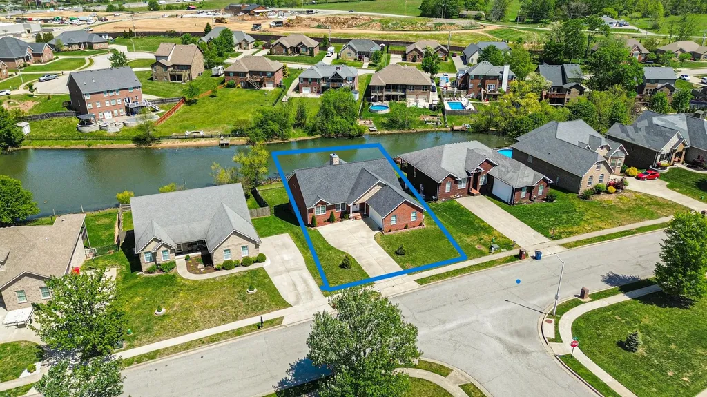 300 Squires Way Nicholasville KY 40356