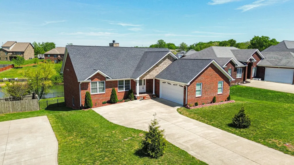 300 Squires Way Nicholasville KY 40356