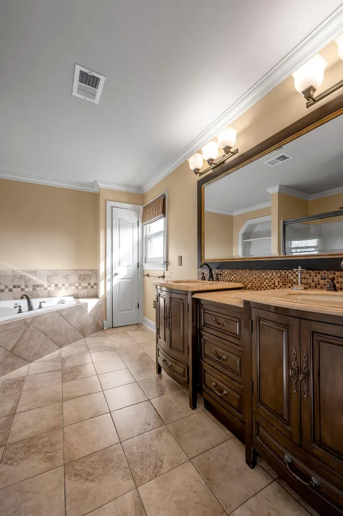 4348 Brookridge Drive Lexington KY 40515