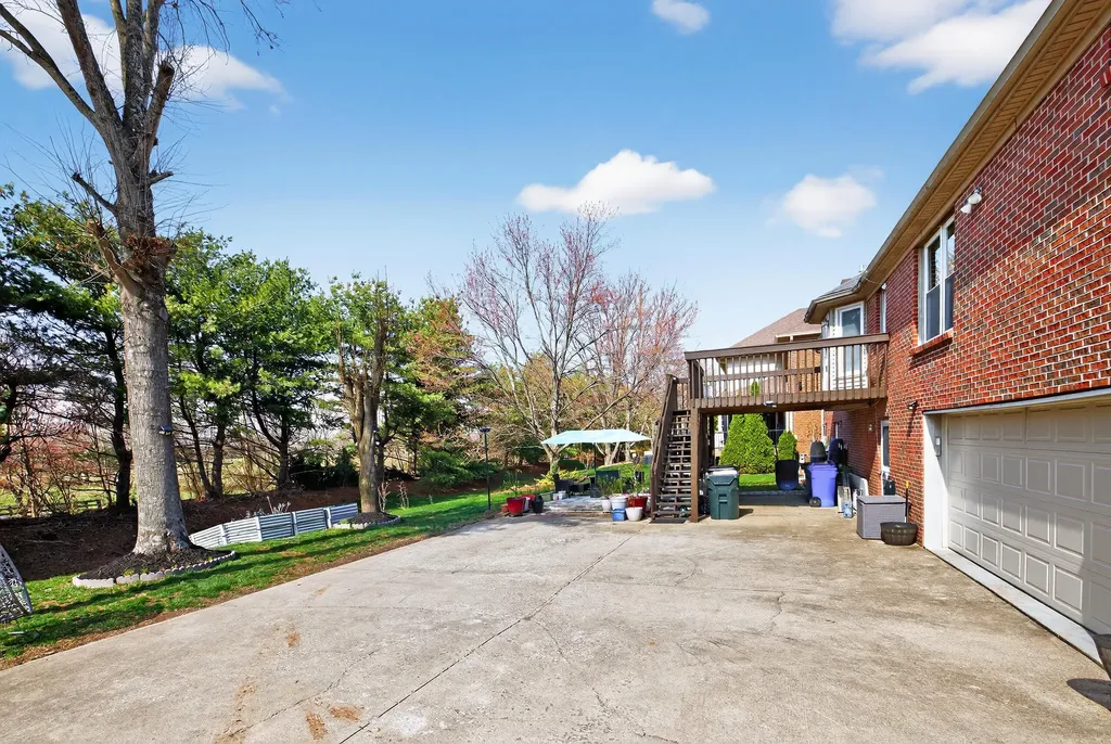 2708 Ashbrooke Drive Lexington KY 40513