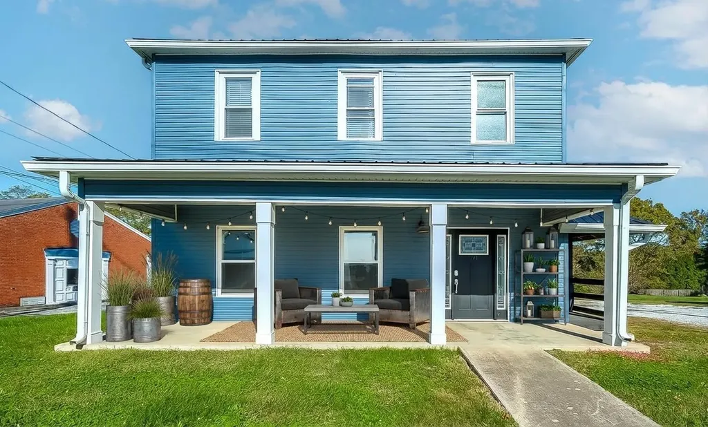 221 E Woodford Street Lawrenceburg KY 40342