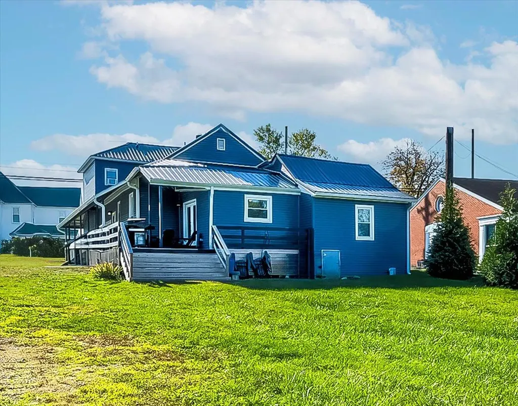 221 E Woodford Street Lawrenceburg KY 40342