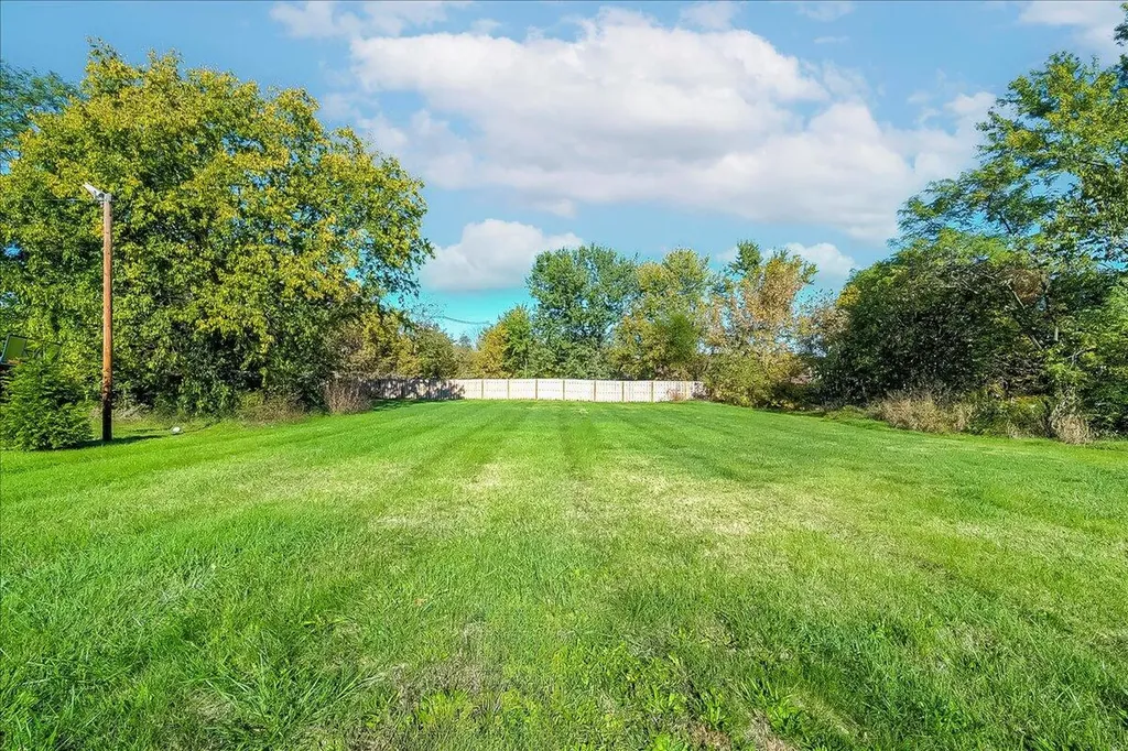 221 E Woodford Street Lawrenceburg KY 40342