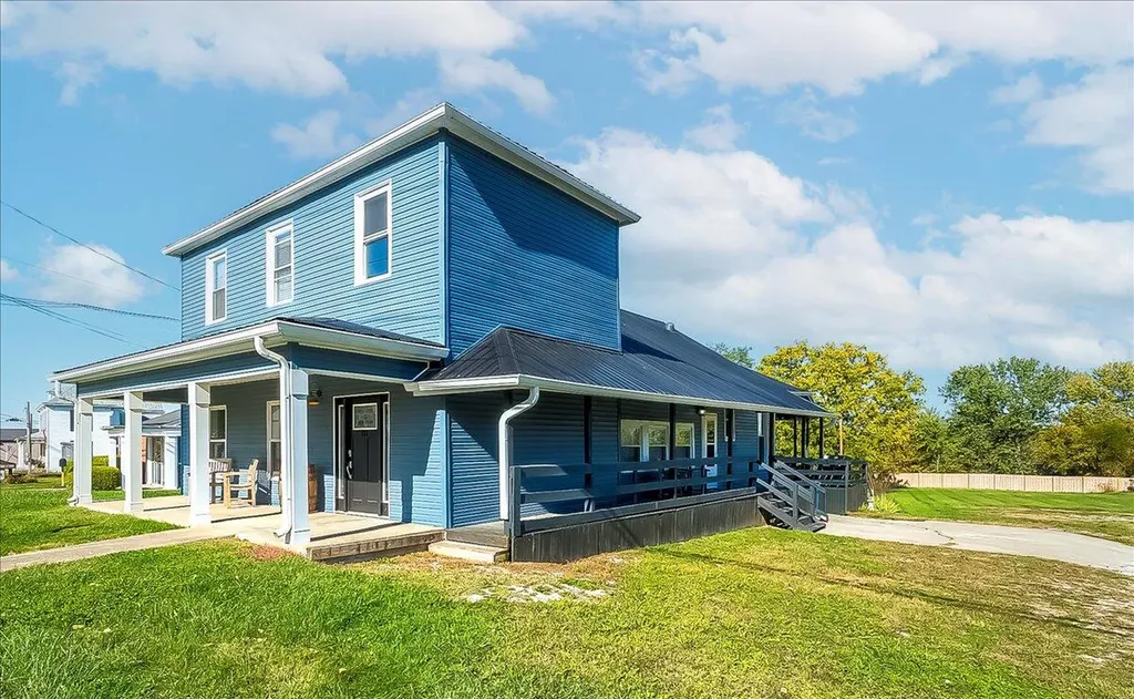 221 E Woodford Street Lawrenceburg KY 40342